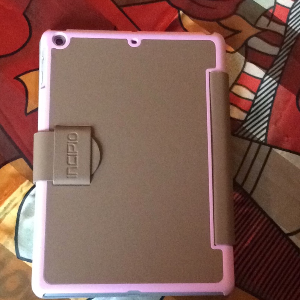 Incipio iPad Case - Picture 4 of 4
